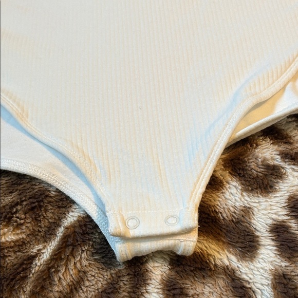 White Ribbed Bodysuit - Picture 2 of 4